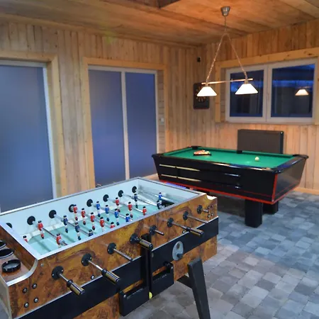 With Pool, Cleaning Included Sourbrodt